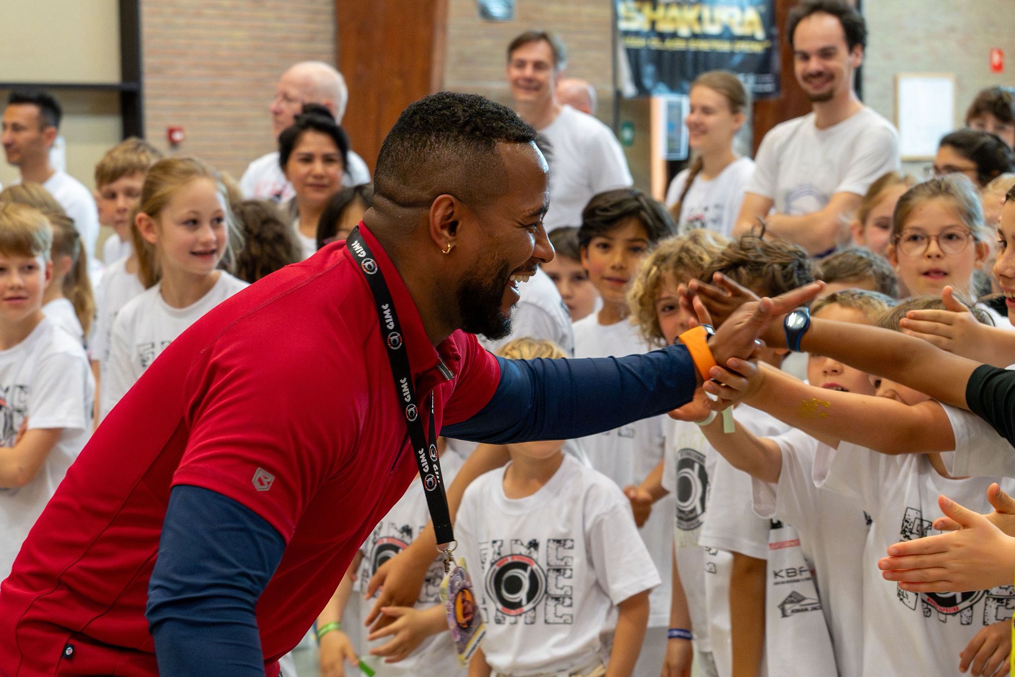 Mestrando Besouro teaching Capoeira